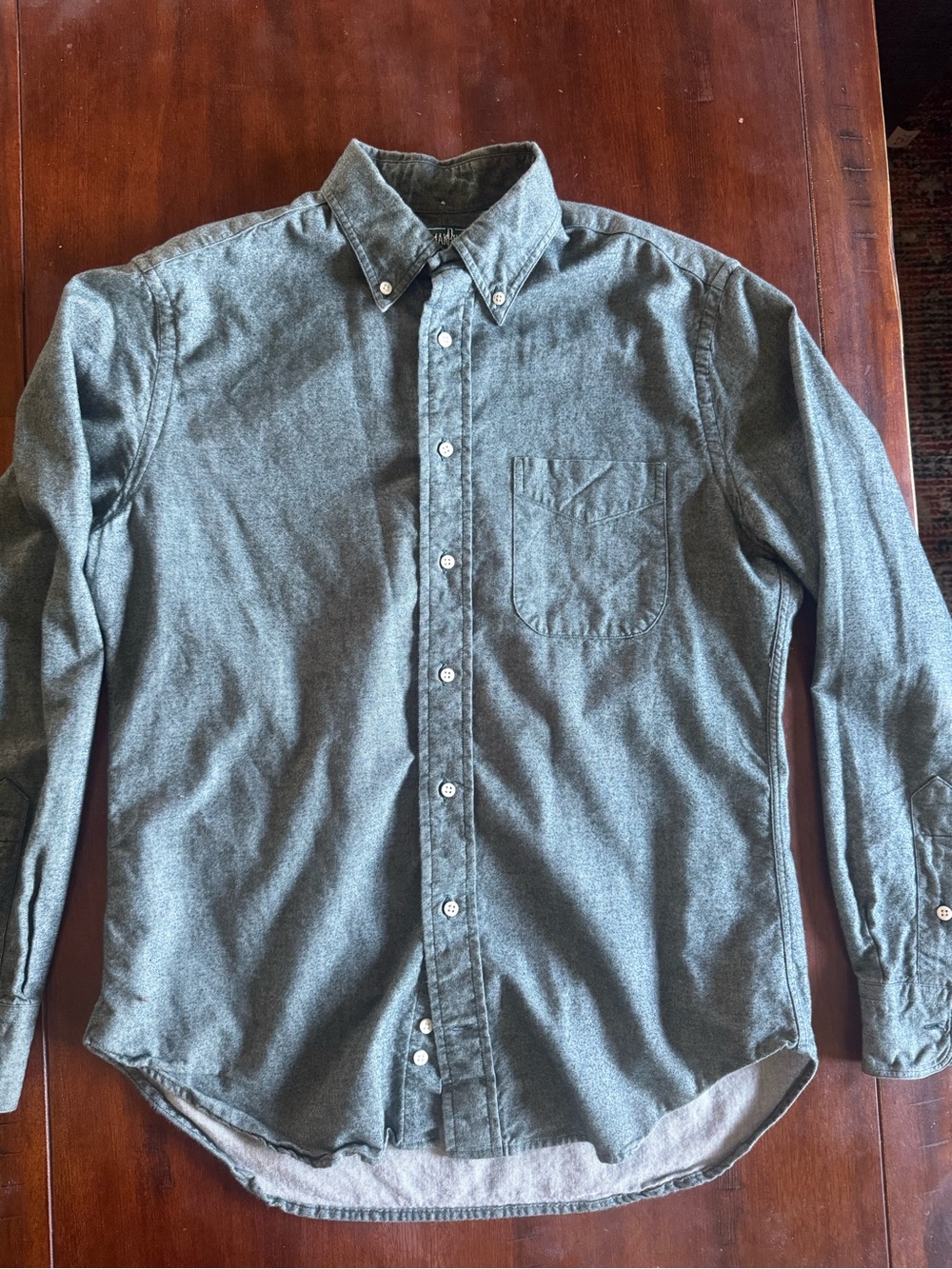 Men's Casual Button-Down Shirt in Heather Green